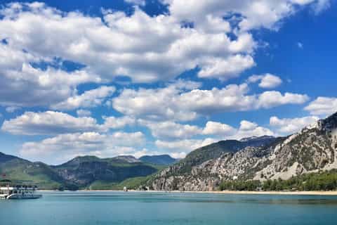 Unutulmaz Bir Tatil İçin En İyi Antalya Turları ve Antalya Gezilerini Keşfedin